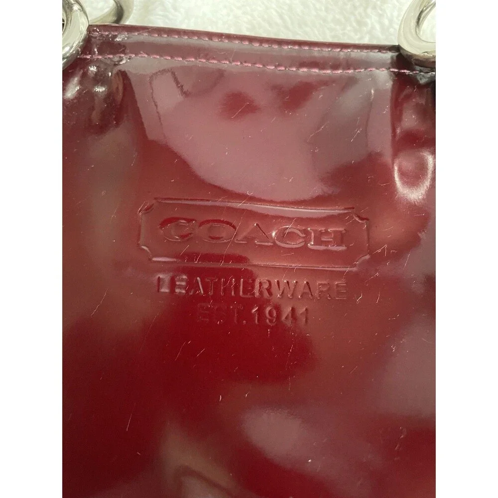 Coach Burgundy Patent Leather Tunrlock Pocket Double Handle Tote Bag READ - Picture 3 of 16